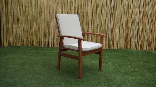 כסא עץ אלבמה - לא במלאי